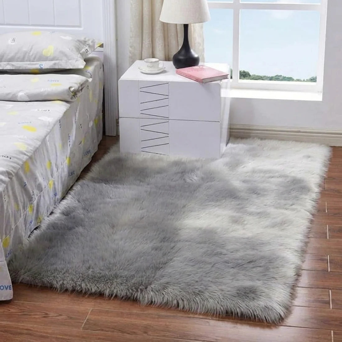 FURAVENZA – Soft Plush Rug for Cozy Everyday Comfort