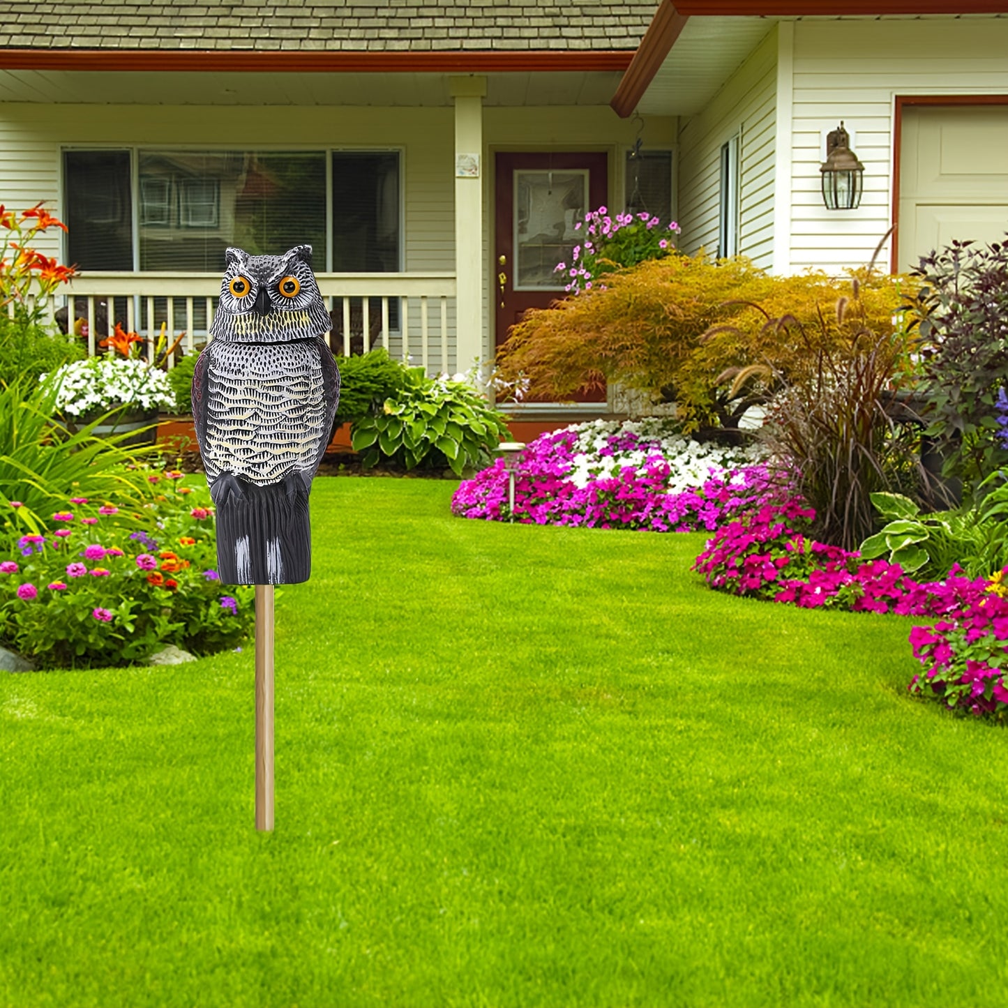 OWLLIVA – Fake Owl Decoy for Garden Bird Protection