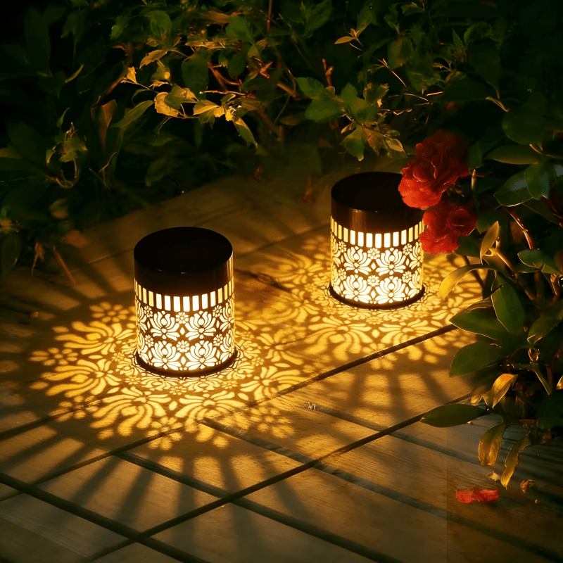 LOTUSLUX – Solar Outdoor Lotus Projection Table Lamp