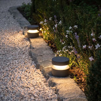 PATHENZA – Lampioncino LED da esterno per illuminare facilmente i percorsi