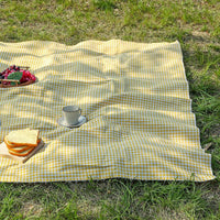 PICLUX – Minimalist Plaid Outdoor Picnic Mat for Quick-Dry Travel and Leisure Use