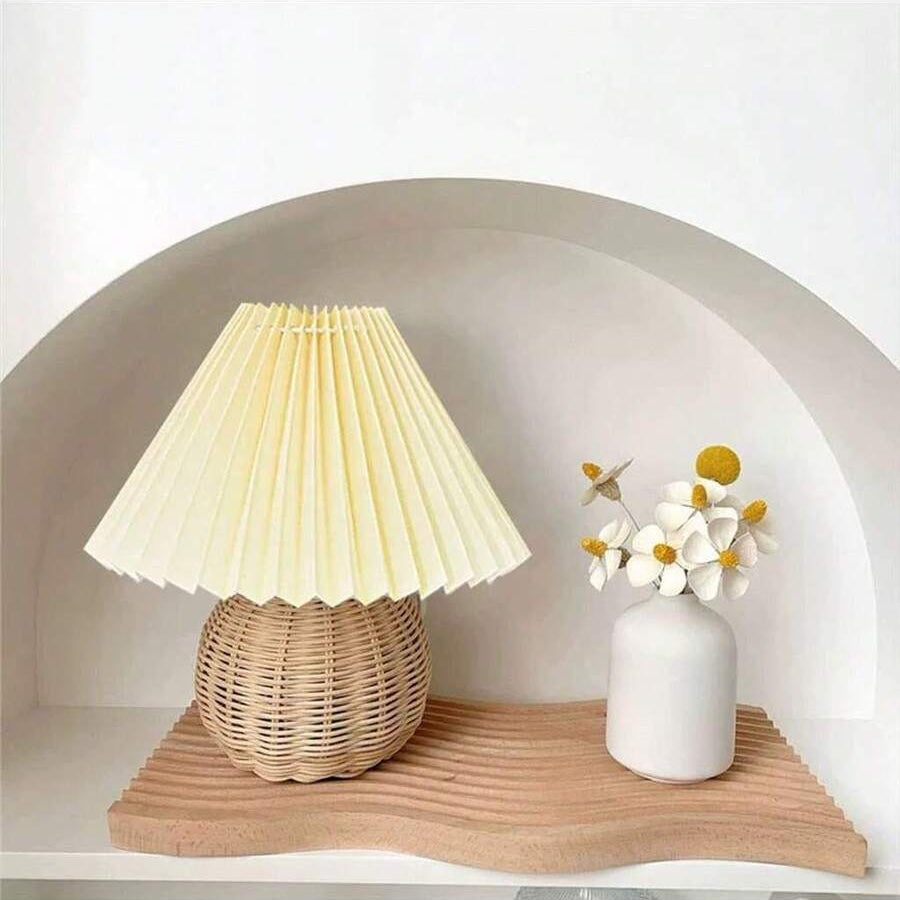 LUMORA – Rattan Table Lamp for Warm Ambient Lighting and Cozy Interior Atmosphere