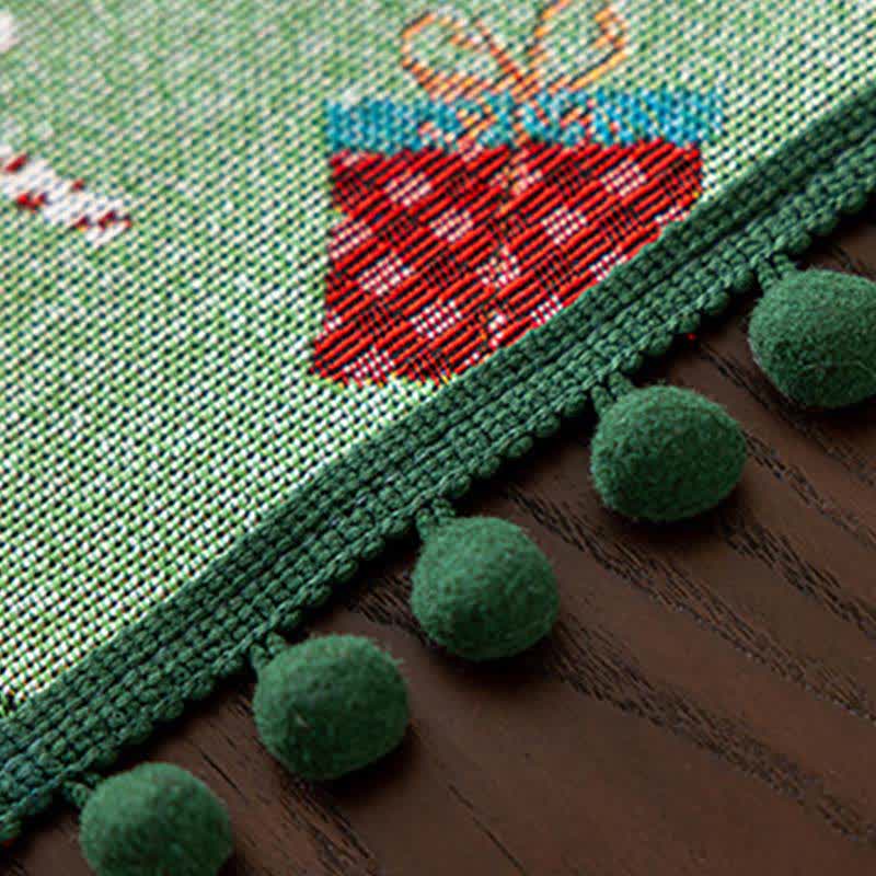 PINECOVER – Christmas Tablecloth for Effortless Seasonal Styling