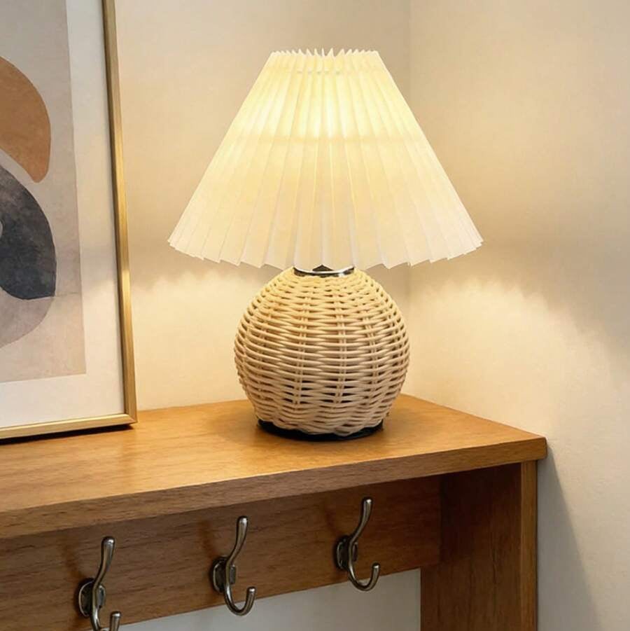 LUMORA – Rattan Table Lamp for Warm Ambient Lighting and Cozy Interior Atmosphere