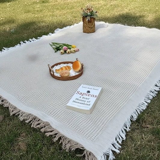 PICNOVA – White Plaid Woven Picnic Mat with Tassel Trim for Outdoor Comfort and Travel Use