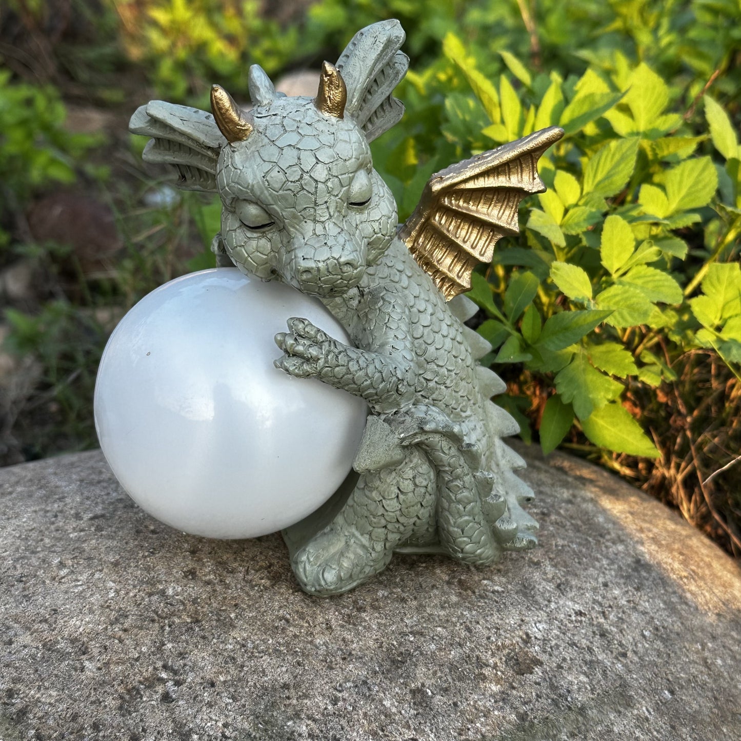 DINOGLOW – Solar Meditation Dinosaur Statue Light