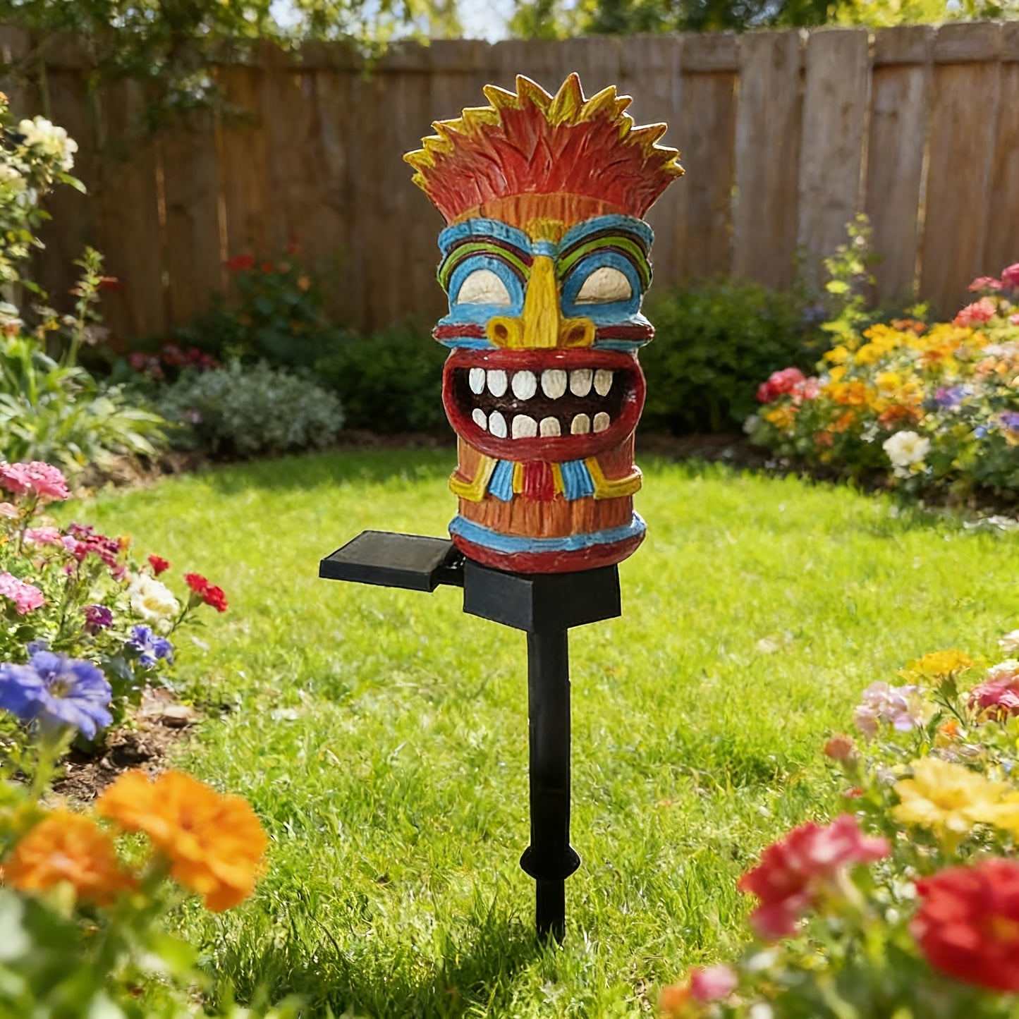 TIKIGLOW – Solar Tropical Tiki LED Garden Stake Light
