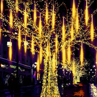 COMETSHINE – Solar Meteor Shower Tree String Lights for Festive Garden Ambiance