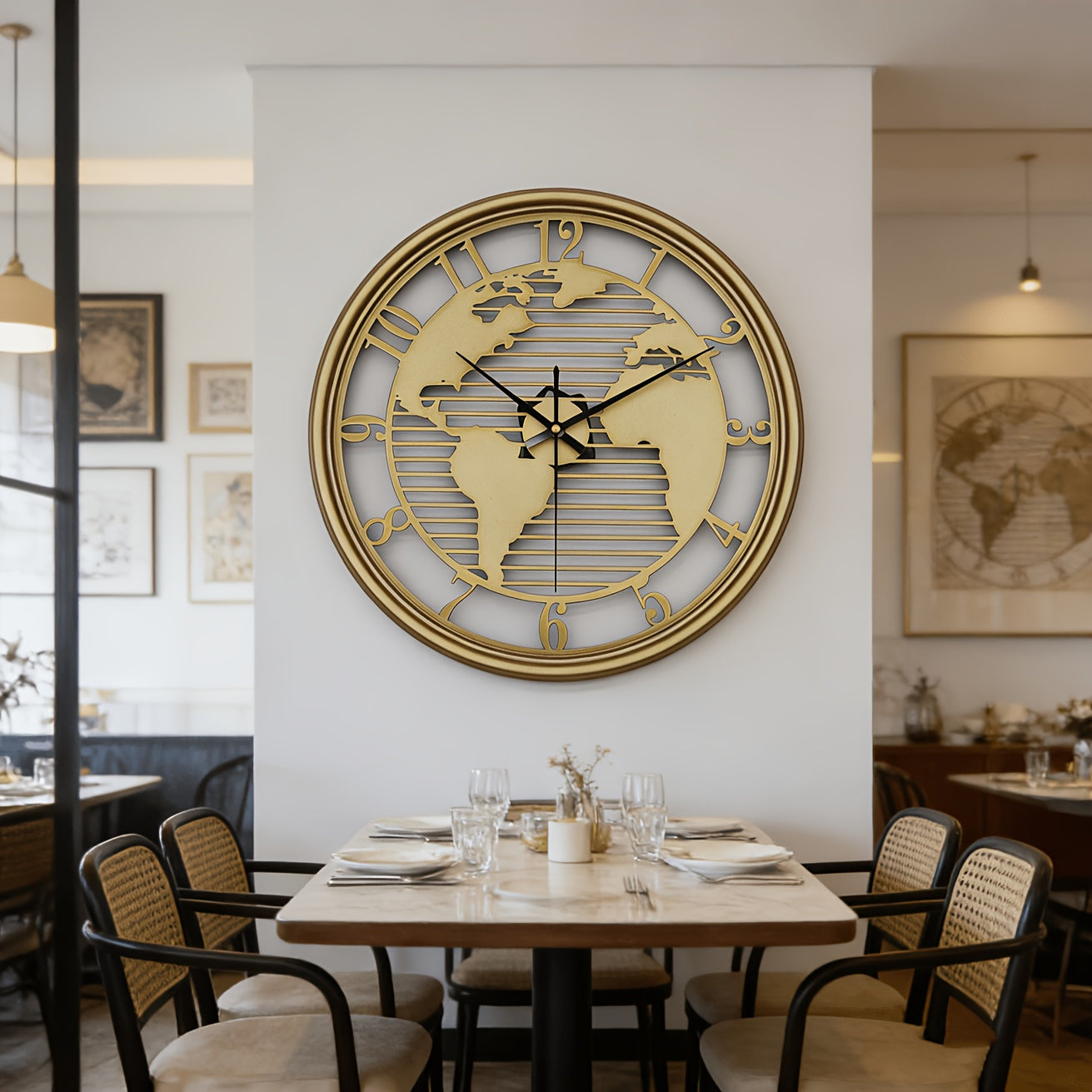 Lumière World Map Silent Metal Wall Clock