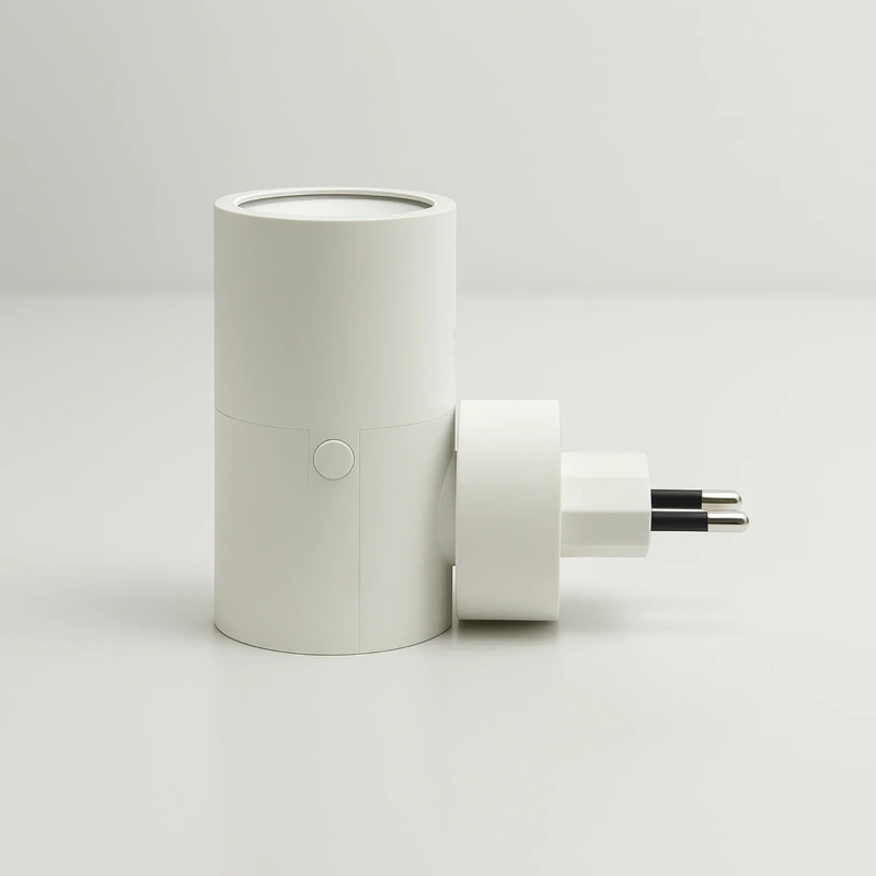 EVENINGLOW – Lampada da parete con spina e sensore giorno-notte per un'illuminazione delicata