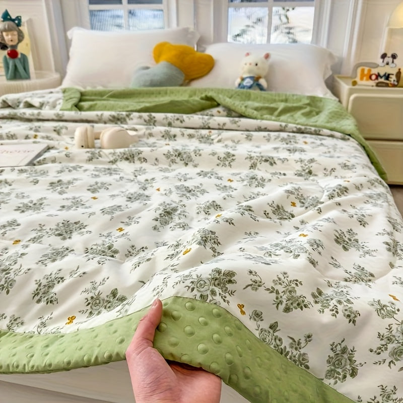 BLOOMCOOL - Lightweight Floral Summer Quilt for Breathable Comfort 3