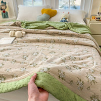 BLOOMCOOL - Lightweight Floral Summer Quilt for Breathable Comfort 8
