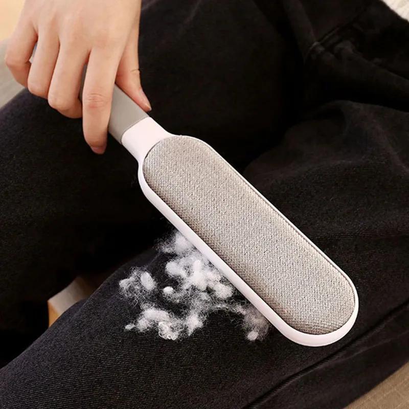 FURFREE - Manual Pet Hair Remover for Bedding & Upholstery Cleaning 2