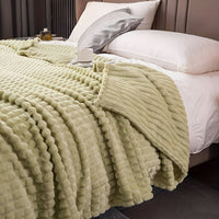 SOFTRELIEF – Lightweight Textured Blanket for Inviting Home Comfort