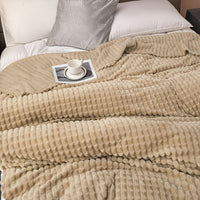 SOFTRELIEF – Lightweight Textured Blanket for Inviting Home Comfort