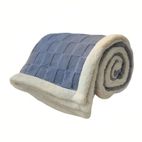 FLIPNEST – Reversible Blanket for Cozy Warmth