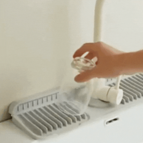 Flexible Silicone Sink Mat - Cut-to-Fit Sink Protector with Quick Drain for Kitchen and Bathroom 1