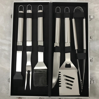 GRILLMASTER – Edelstahl-Grillwerkzeug-Set mit Tragetasche