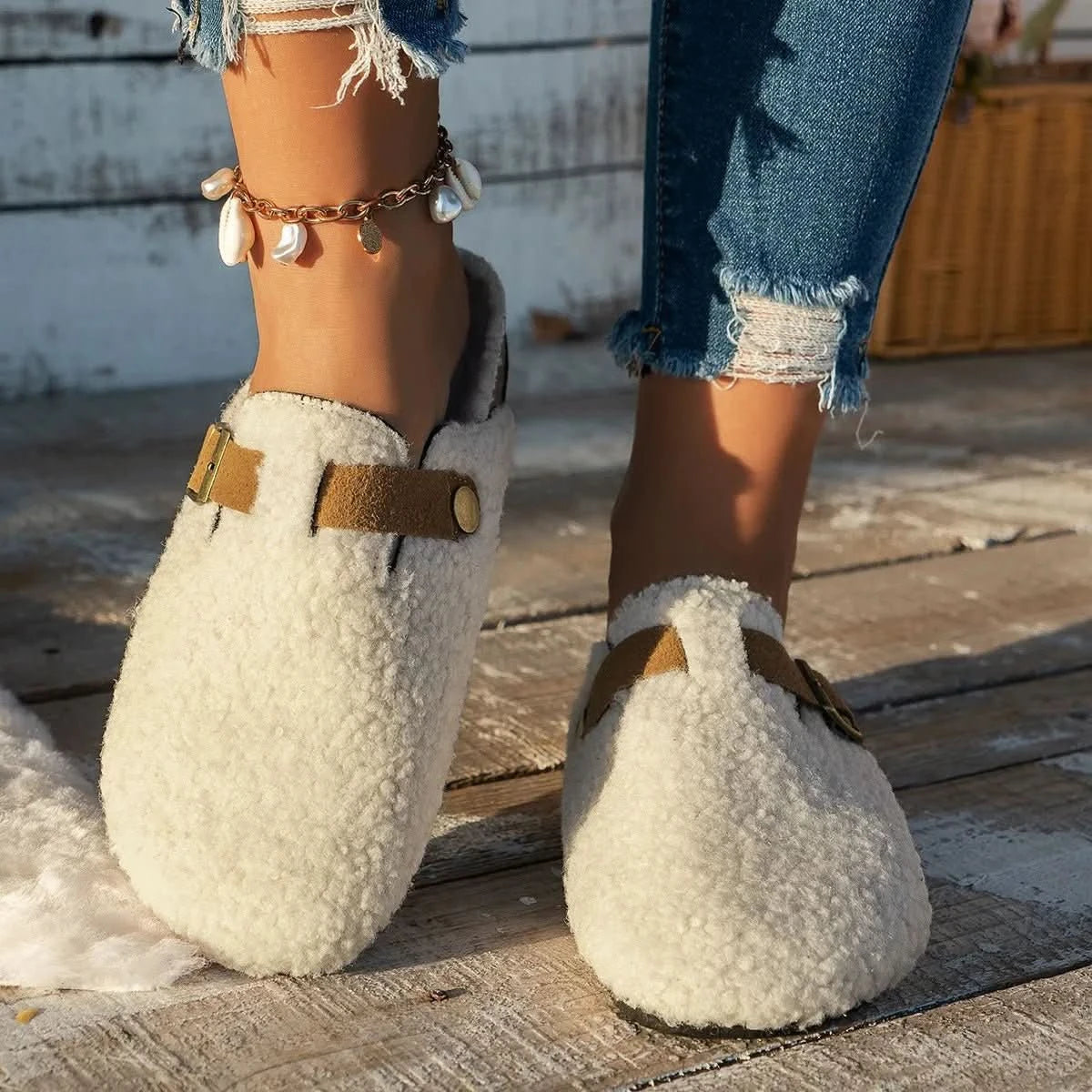 HEATWOOL - Cozy Sheep's Wool Slippers for Comfortable Indoor Wear 1