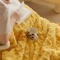 LAMMARA – Fluffy lambswool blanket for maximum warmth 7