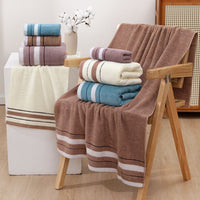 GOLDENWEAVE – Luxury 5-Piece Towel Set with Gold Stripe Design
