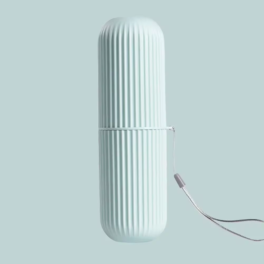 TRAVEL CUP – Custodia Portatile per Spazzolino e Dentifricio progettata per un'organizzazione igienica e compatta in viaggio