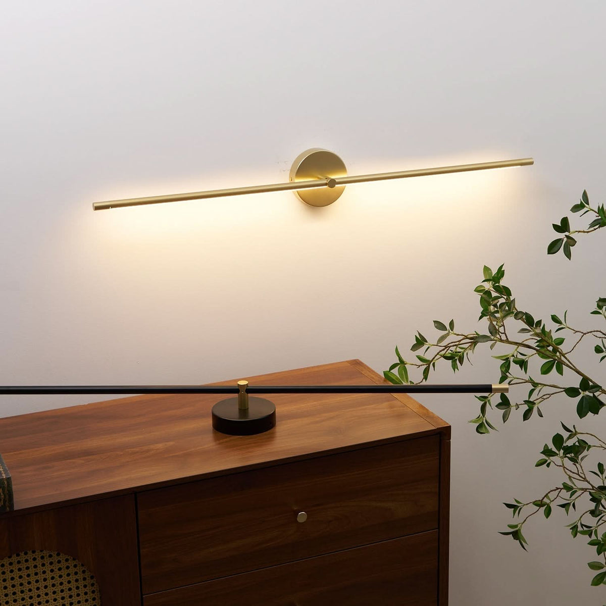 DUOLUMORA – Double-Rod LED Wall Sconce for Even Ambient Lighting