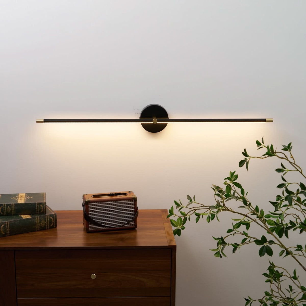 DUOLUMORA – Double-Rod LED Wall Sconce for Even Ambient Lighting