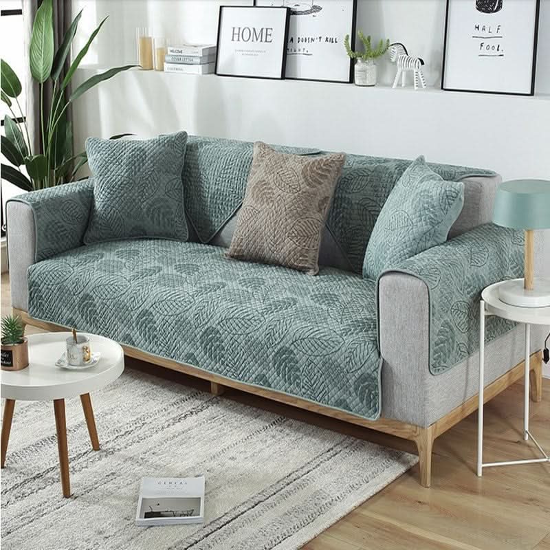 LOUNGEMELIA – Quilted Sofa Cover for Warm and Inviting Rooms