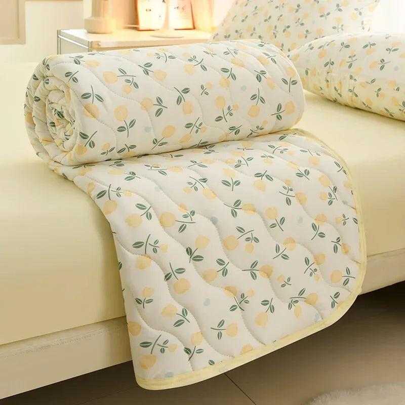 FLORABREEZE – Floral Summer Blanket Soft Breathable Comfort