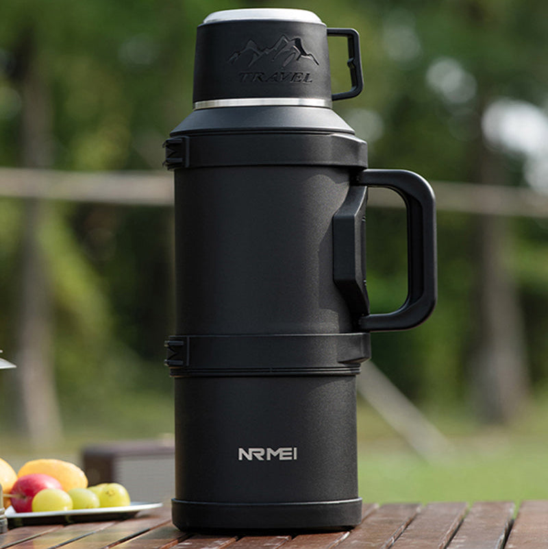TRAVELTHERM – Cafetera Aislada para Aventuras al Aire Libre