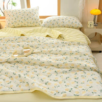 FLORABREEZE – Floral Summer Blanket Soft Breathable Comfort