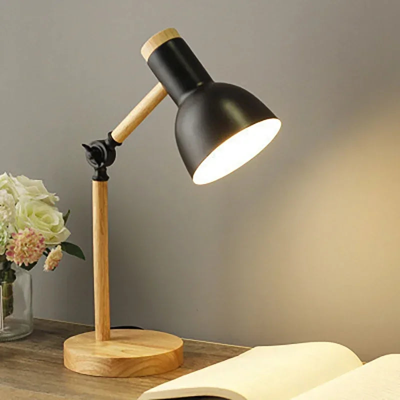 TURNGLOW – Verstellbare Holz-Tischlampe mit sanftem Augenschutz