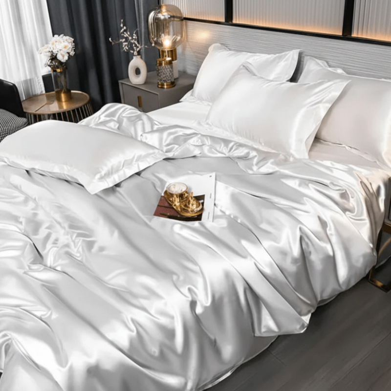 SilkBliss - Luxurious Bedding Set with Soft Duvet Covers for Ultimate Comfort 5