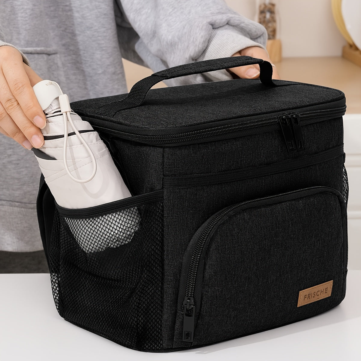 THERMOVIA - Large Insulated Lunch Tote with Adjustable Strap & Zipper Closure 1