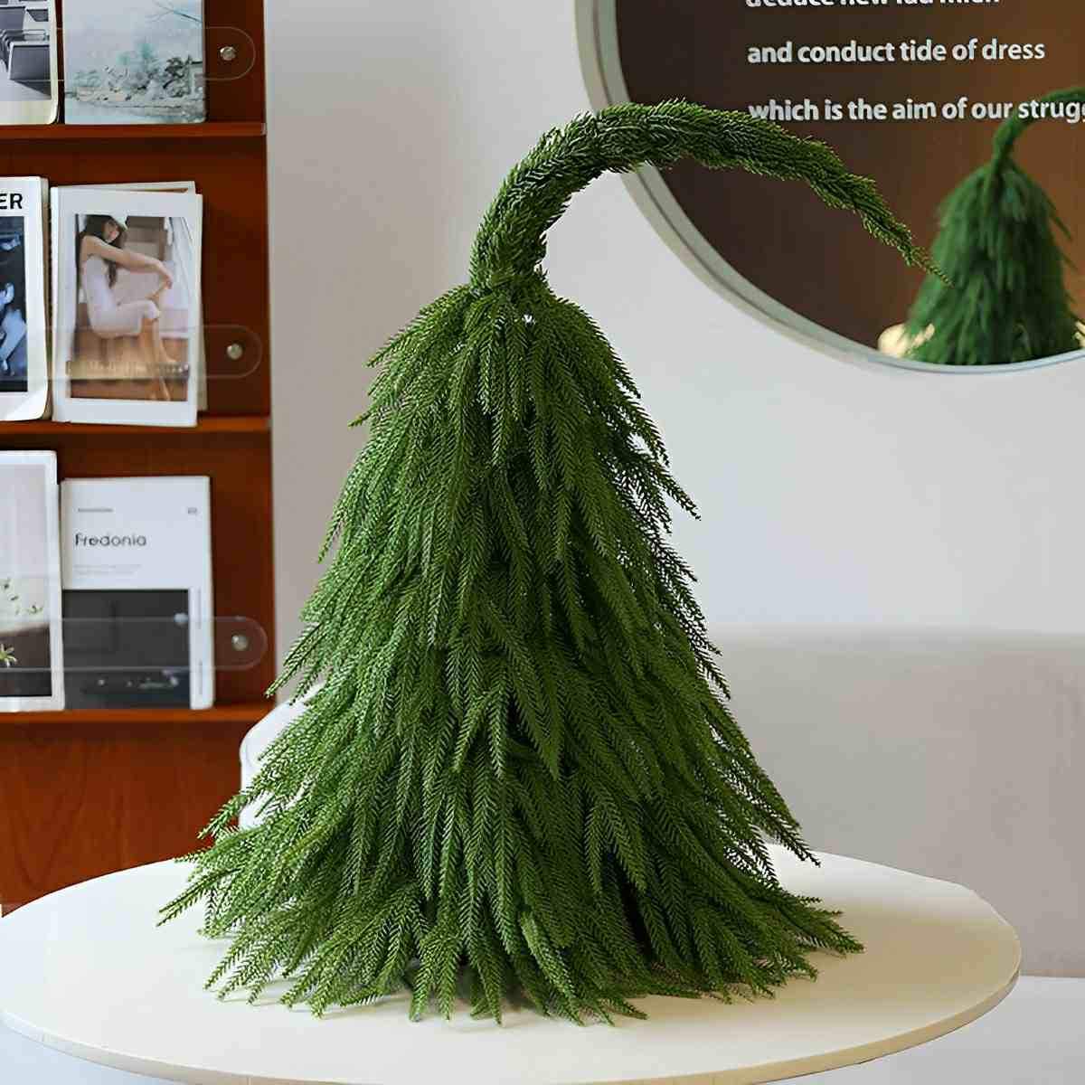 FIRBELLE – Christmas Tree for Graceful Desktop Styling