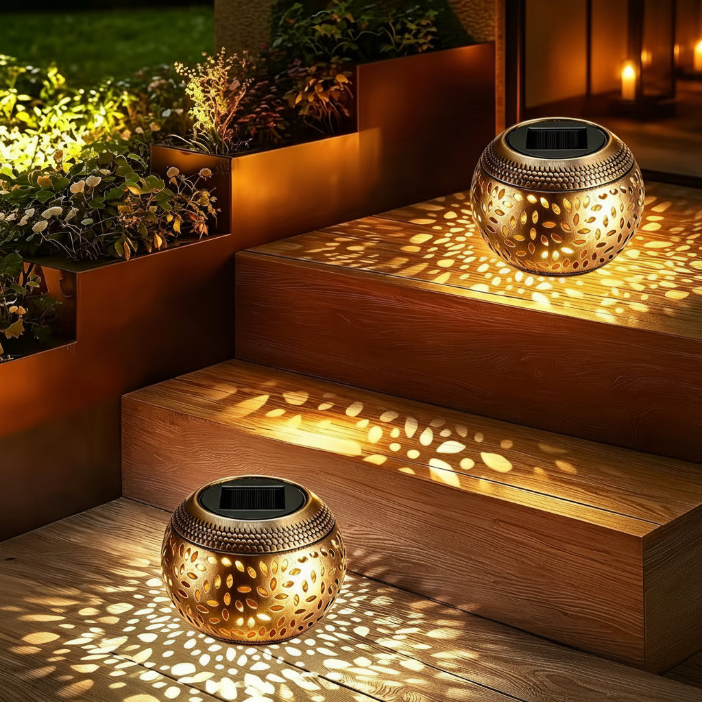 SOLARIS – Outdoor Solar Metal Table Lamp