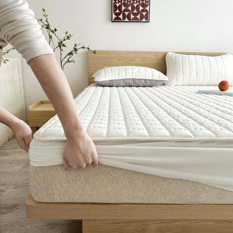 SLEEPCOVER – Quilted Mattress Protector for Secure Everyday Coverage
