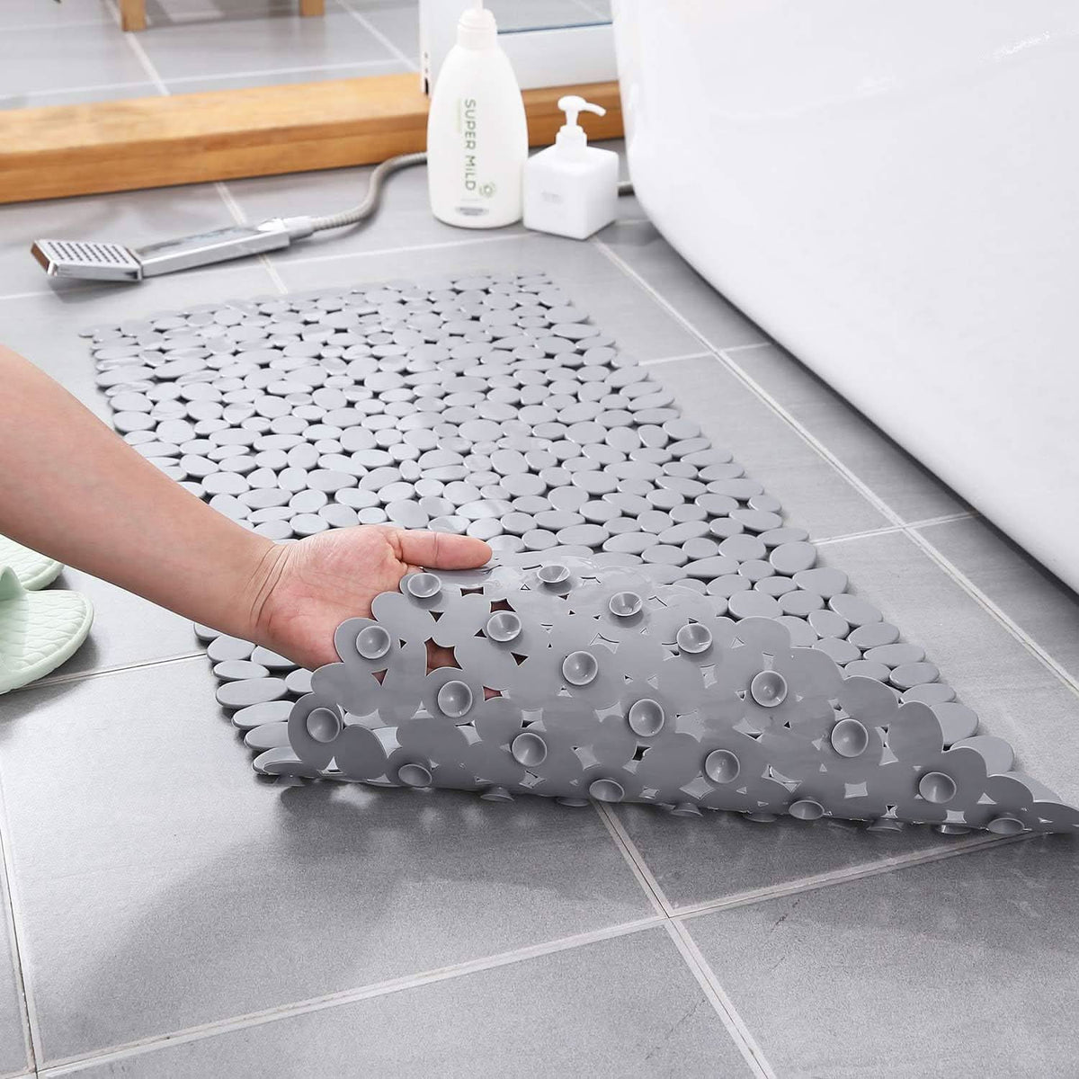 PEBBLAVORA – Textured Bath Mat for Comfortable Daily Showers