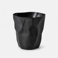 BINEDGE – Irregular Shape Wastebasket for Narrow Spaces