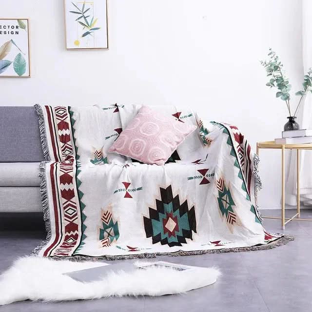 NOMAVIA – Geometric Throw Blanket for Relaxed Bohemian Styling