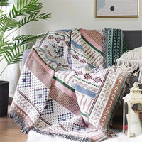 NOMAVIA – Geometric Throw Blanket for Relaxed Bohemian Styling