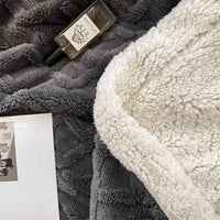 RESTLINA – Reversible Blanket for Warm Relaxing Evenings