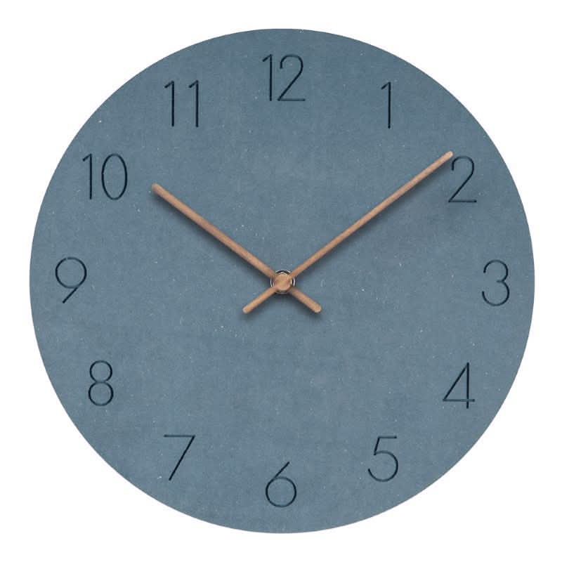QUIETNORIA – Nordische Wanduhr für eine ruhige Zeitmessung im Alltag
